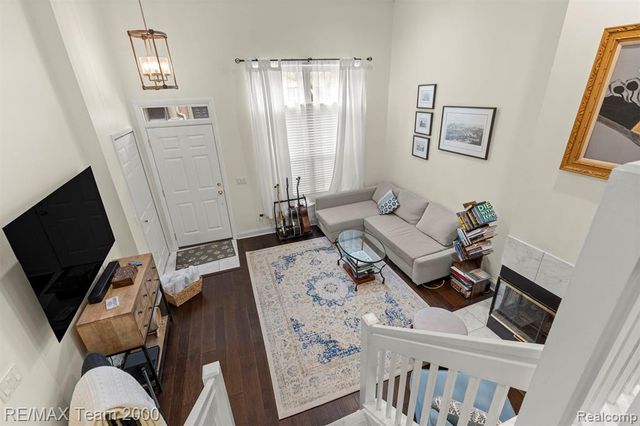 23 W Village Lane 51R, Dearborn, MI 48124