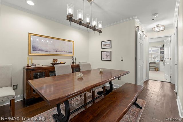 23 W Village Lane 51R, Dearborn, MI 48124