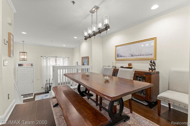 23 W Village Lane 51R, Dearborn, MI 48124