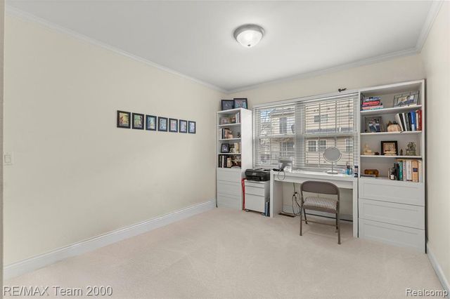 23 W Village Lane 51R, Dearborn, MI 48124