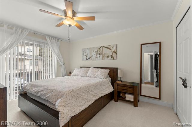 23 W Village Lane 51R, Dearborn, MI 48124