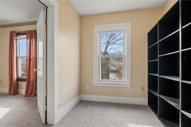 325 Walnut St, Vandergrift, PA 15690