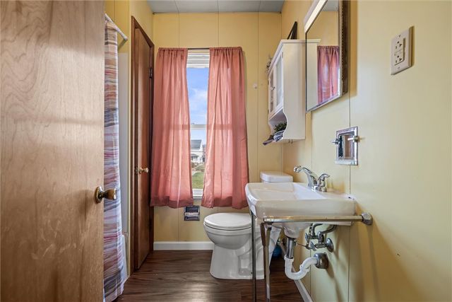 325 Walnut St, Vandergrift, PA 15690