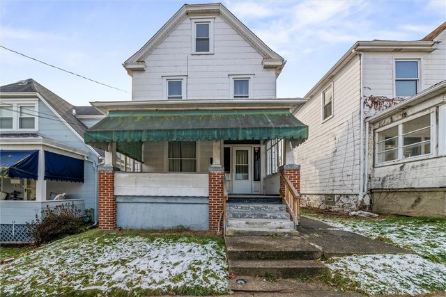 325 Walnut St, Vandergrift, PA 15690
