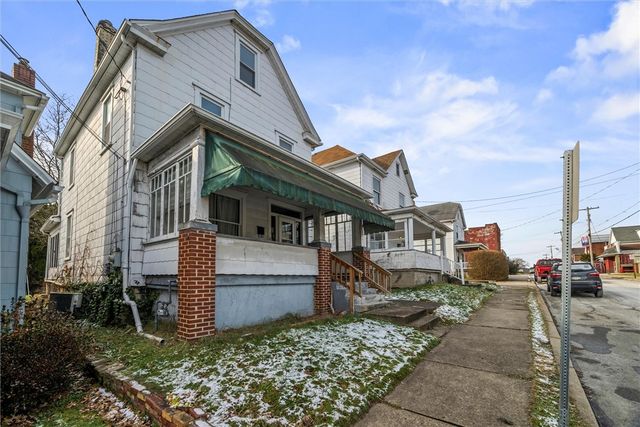 325 Walnut St, Vandergrift, PA 15690
