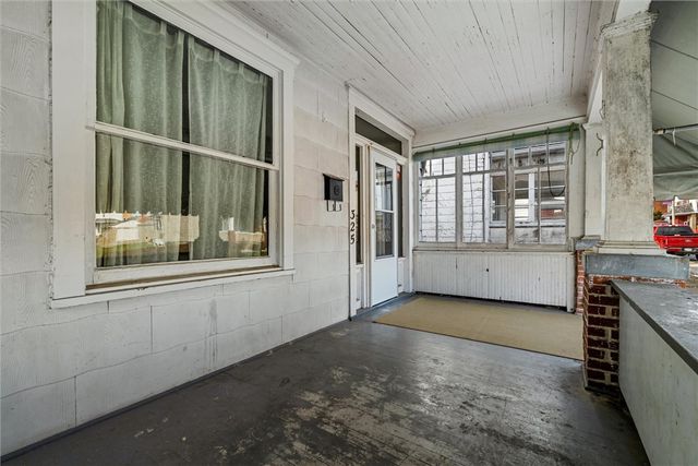 325 Walnut St, Vandergrift, PA 15690