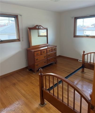 4830 Autumn Lane, Brooklyn, OH 44144