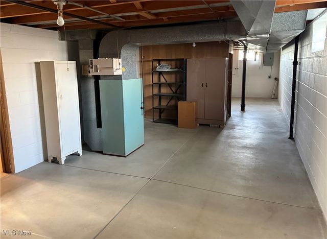 4830 Autumn Lane, Brooklyn, OH 44144