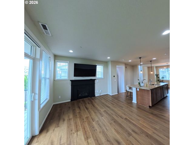 13736 Sw SILENT FOX Ter, Sherwood, OR 97140