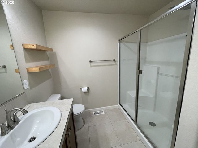 13736 Sw SILENT FOX Ter, Sherwood, OR 97140