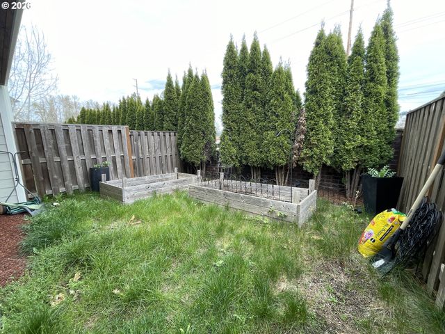 13736 Sw SILENT FOX Ter, Sherwood, OR 97140