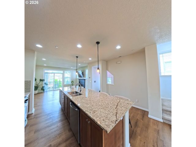 13736 Sw SILENT FOX Ter, Sherwood, OR 97140