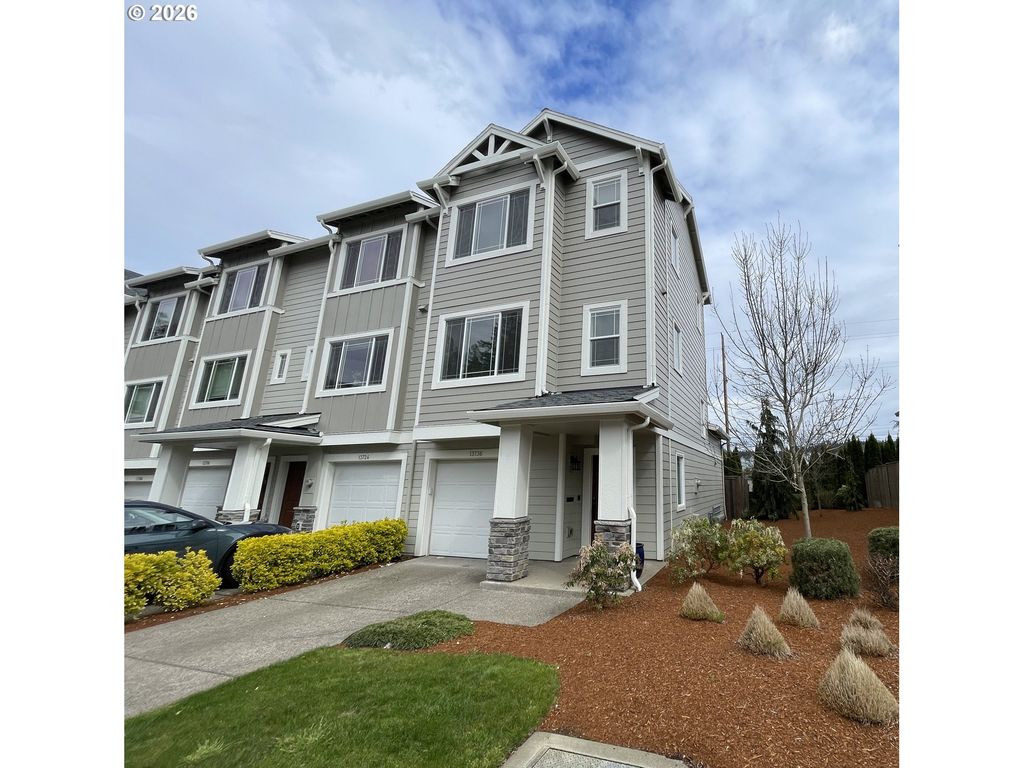 13736 Sw SILENT FOX Ter, Sherwood, OR 97140