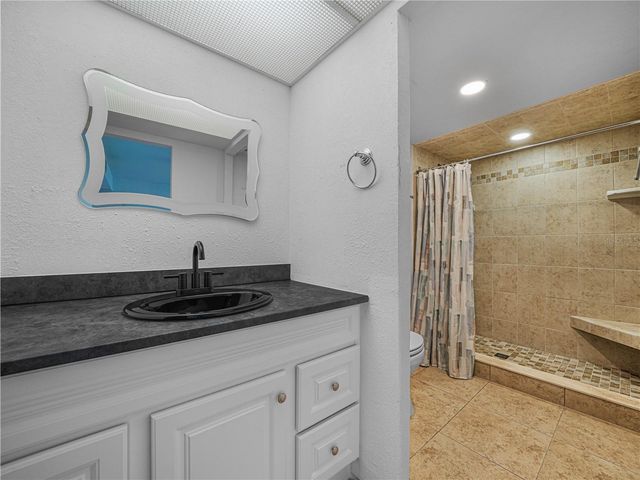 1130 N LAKE PARKER AVENUE A301, Lakeland, FL 33805