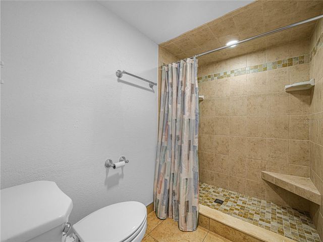 1130 N LAKE PARKER AVENUE A301, Lakeland, FL 33805