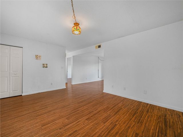 1130 N LAKE PARKER AVENUE A301, Lakeland, FL 33805