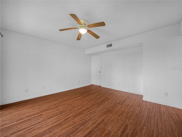 1130 N LAKE PARKER AVENUE A301, Lakeland, FL 33805