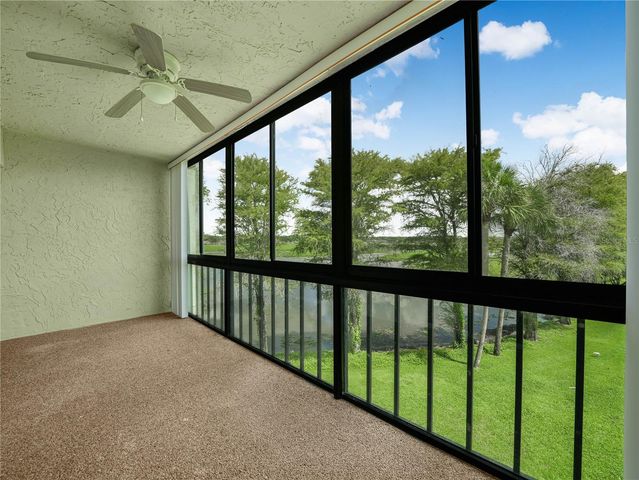 1130 N LAKE PARKER AVENUE A301, Lakeland, FL 33805
