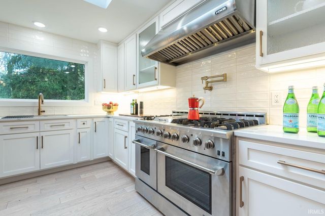 621 S Pleasant Ridge Drive, Bloomington, IN 47401