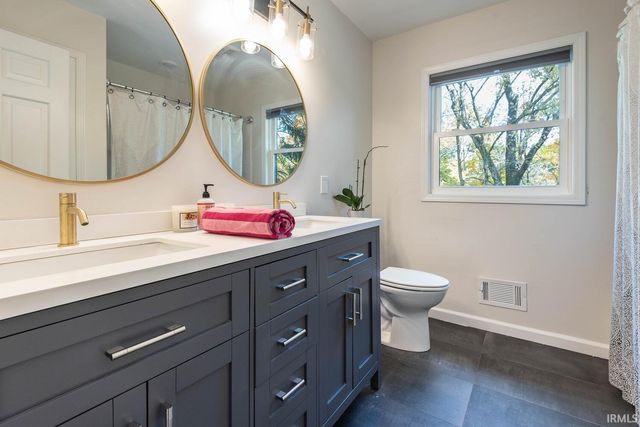 621 S Pleasant Ridge Drive, Bloomington, IN 47401