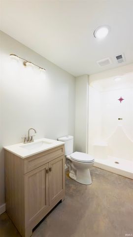 621 S Pleasant Ridge Drive, Bloomington, IN 47401