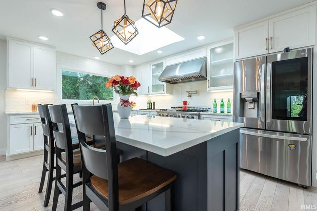 621 S Pleasant Ridge Drive, Bloomington, IN 47401