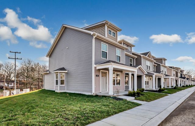 101 Quarry Point Dr, Clarksville, TN 37043
