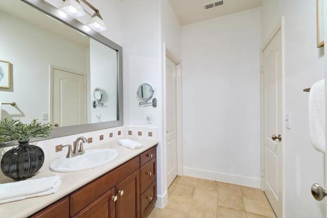 2266 AVENTURINE PLACE, Carlsbad, CA 92009