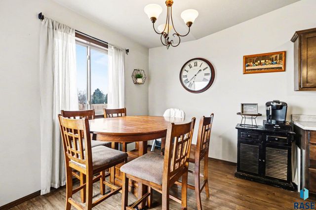 6321 N Seubert Ave Avenue, Sioux Falls, SD 57104