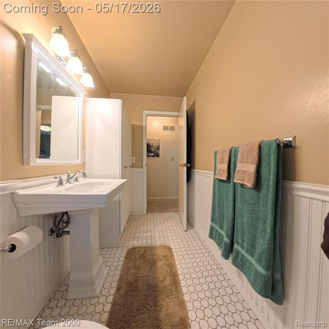 2104 Whittier Road, Ypsilanti, MI 48197
