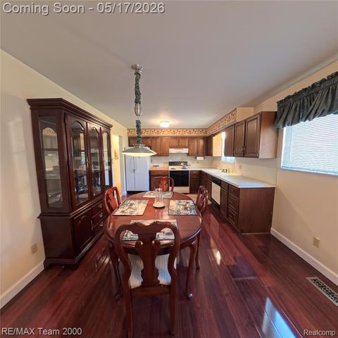 2104 Whittier Road, Ypsilanti, MI 48197