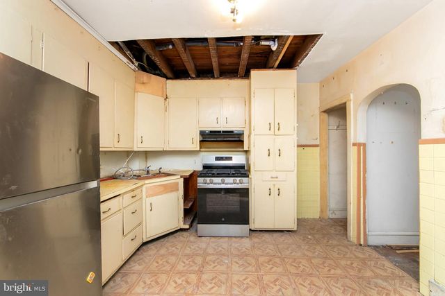 1023 N 32ND ST, Camden, NJ 08105