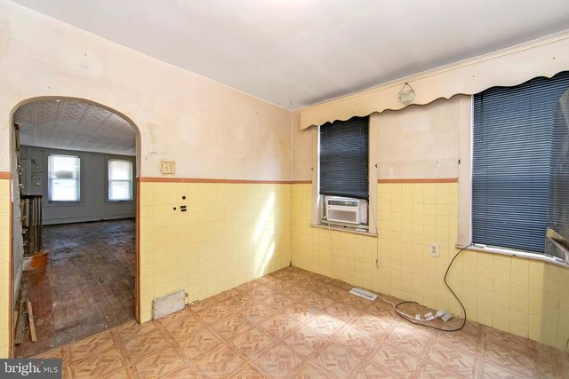 1023 N 32ND ST, Camden, NJ 08105