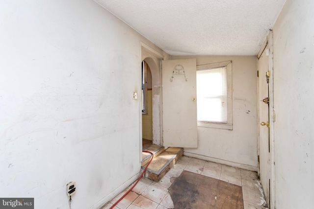 1023 N 32ND ST, Camden, NJ 08105