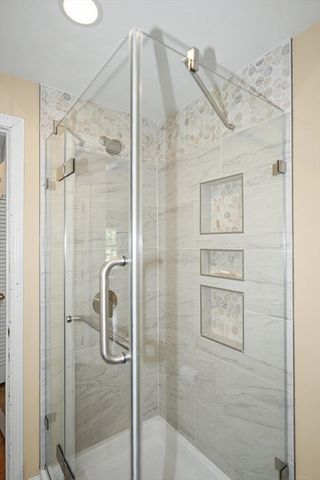 42 Cherlyn Dr, Northborough, MA 01532