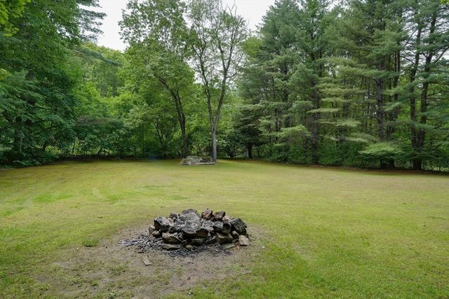 42 Cherlyn Dr, Northborough, MA 01532