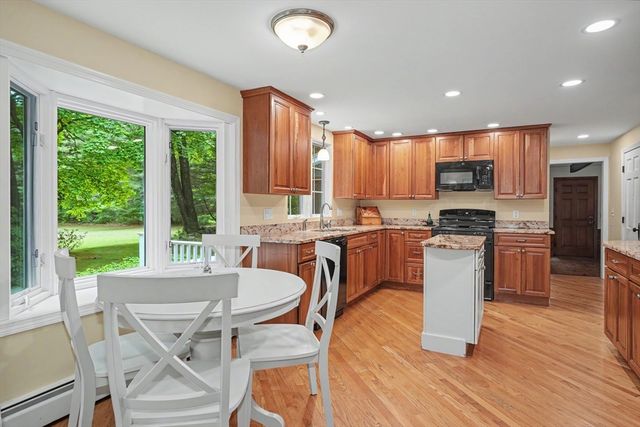 42 Cherlyn Dr, Northborough, MA 01532
