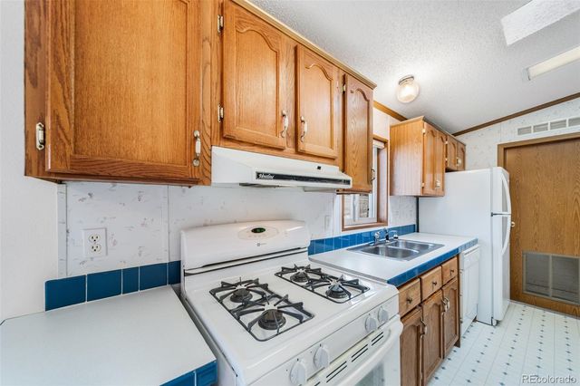 3305 S Dale Court, Englewood, CO 80110