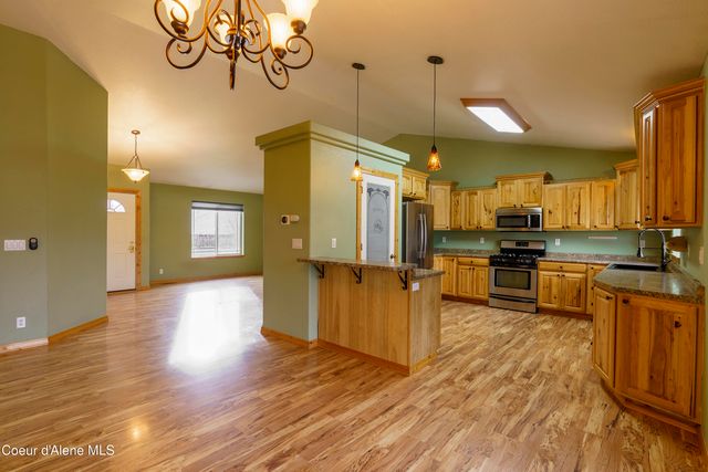 3991 N SLAZENGER LN, Post Falls, ID 83854