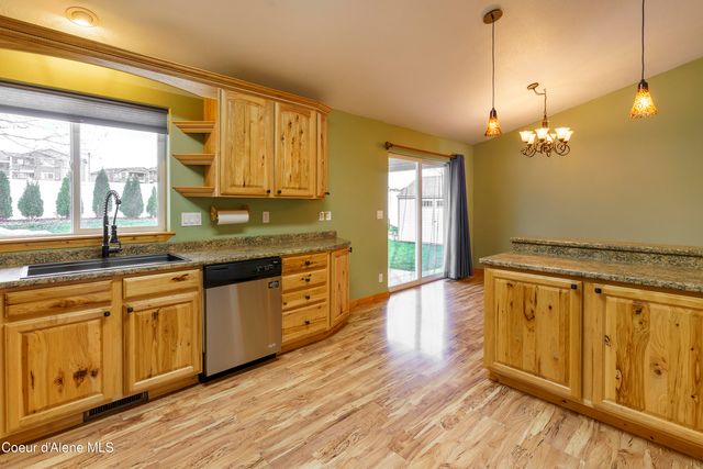 3991 N SLAZENGER LN, Post Falls, ID 83854