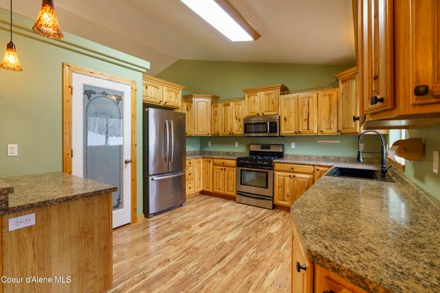 3991 N SLAZENGER LN, Post Falls, ID 83854