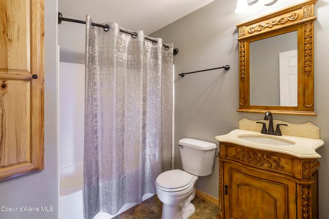 3991 N SLAZENGER LN, Post Falls, ID 83854