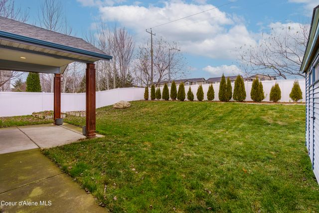 3991 N SLAZENGER LN, Post Falls, ID 83854