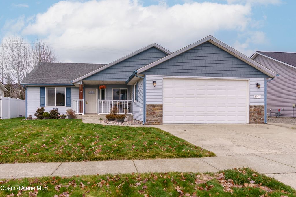 3991 N SLAZENGER LN, Post Falls, ID 83854
