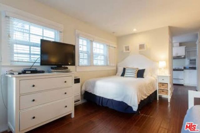 2318 Strongs Drive, Venice, CA 90291