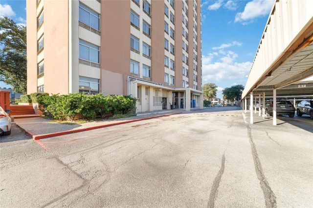 7520 Hornwood Drive 207w, Houston, TX 77036