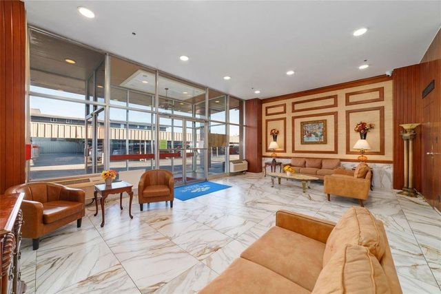 7520 Hornwood Drive 207w, Houston, TX 77036