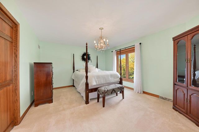 19775 Trilby COURT, Brookfield, WI 53045