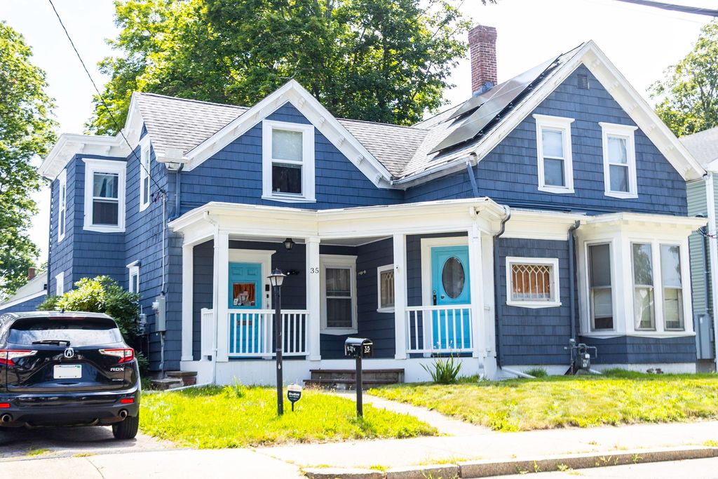 35 Peck St, Attleboro, MA 02703