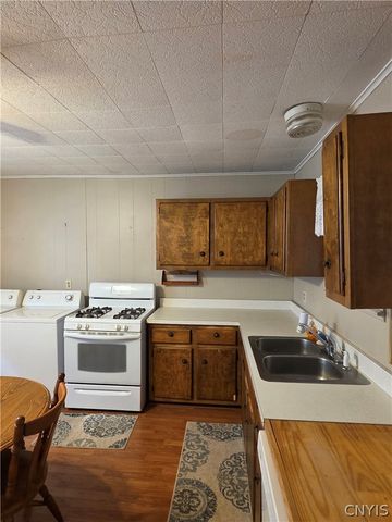 1124 Hammond Avenue, Utica, NY 13501